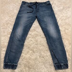 American Eagle Outfitters Women’s Size Medium Active Flex Denim Blue Jeans EUC